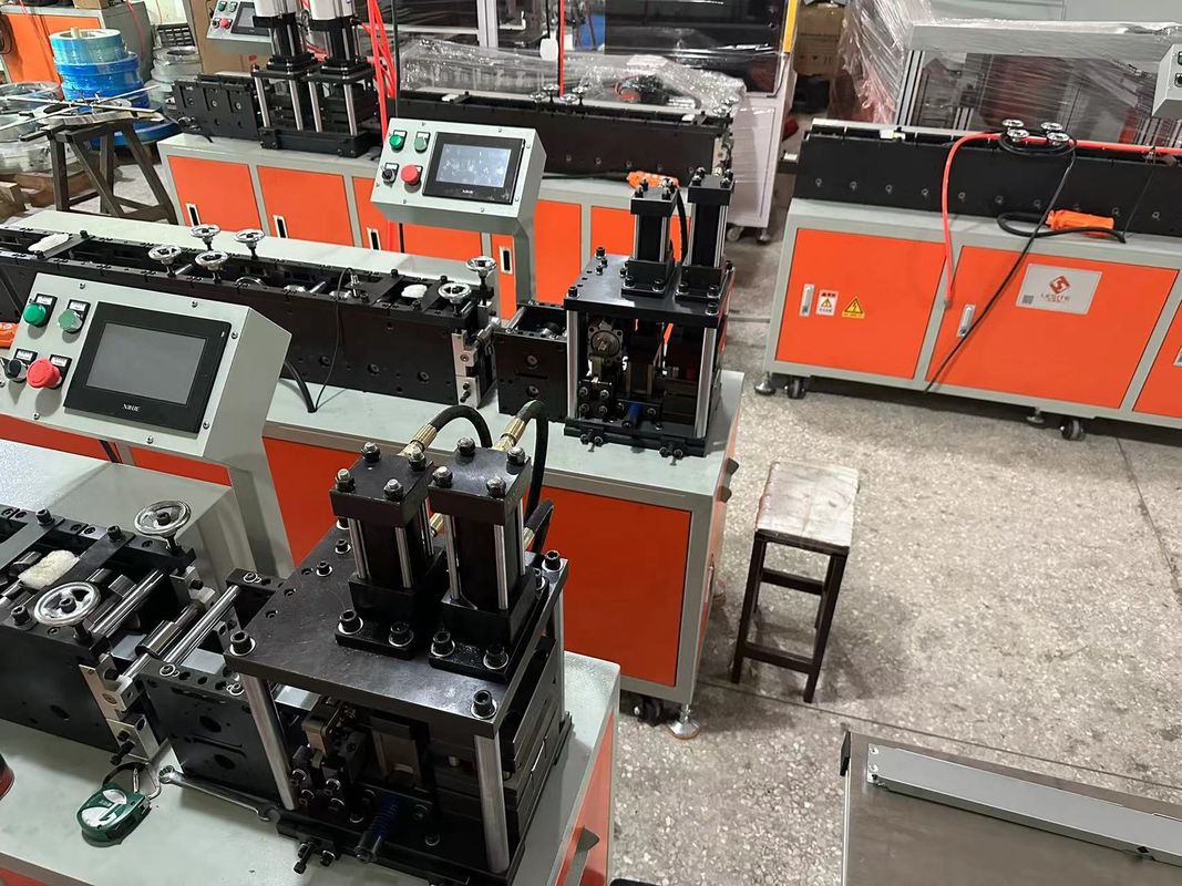 Специализированный Omron Control Air Filter Frame Making Machine с регулируемым давлением воздуха
